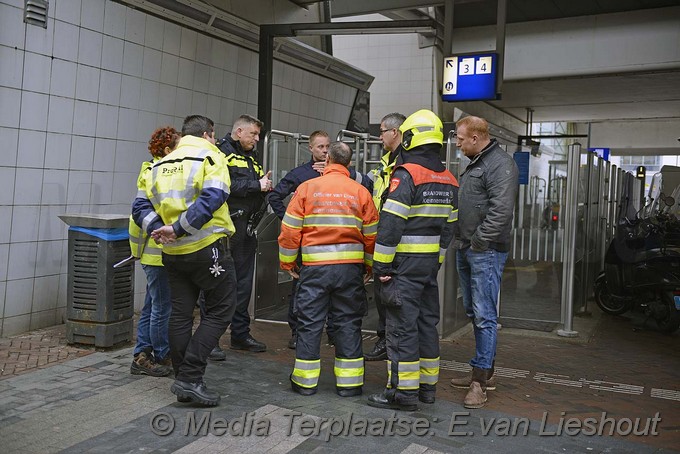 Mediaterplaatse verdacht pakje station hdp 22122016 Image00008