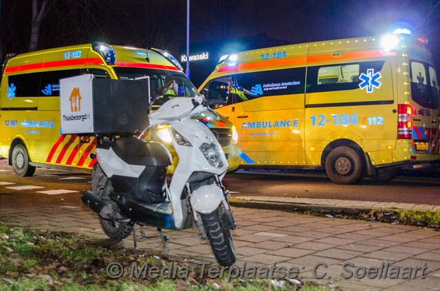 Mediaterplaatse ongeval brommer en auto hdp 23122016 Image00002
