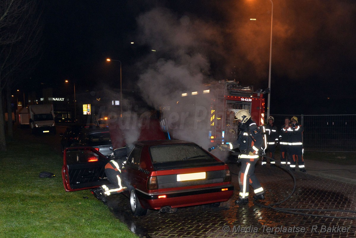 Mediaterplaatse auto brand lammenschansweg leiden 08042019 Image00002