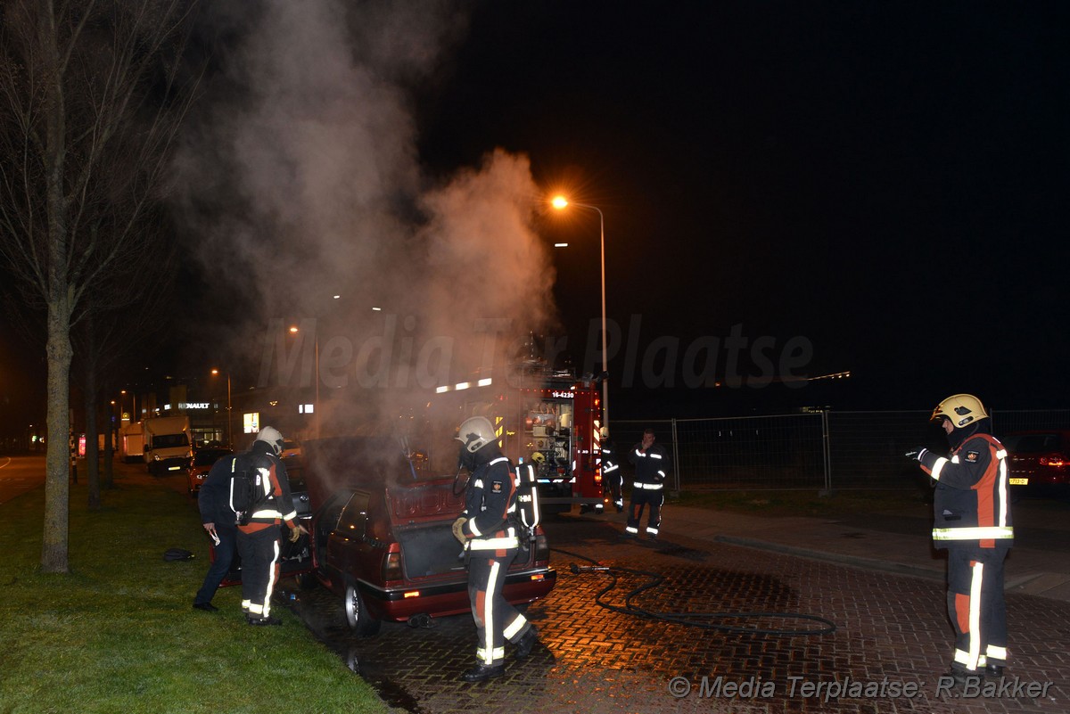 Mediaterplaatse auto brand lammenschansweg leiden 08042019 Image00004