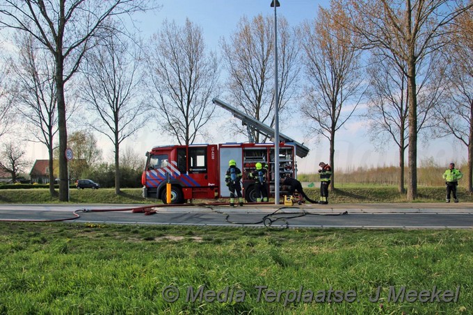 Mediaterplaatse graafmachine in brand hoofddorp 09042019 Image00002