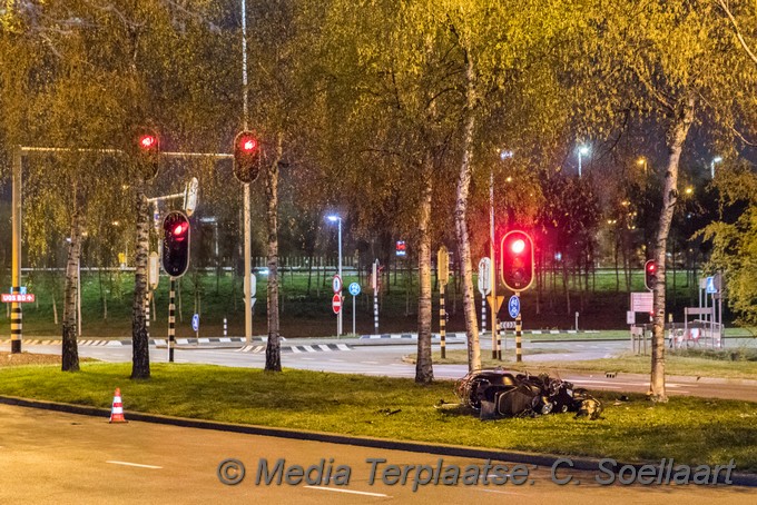 Mediaterplaatse ongeval auto westelijke randweg schiphol 14042019 Image00005
