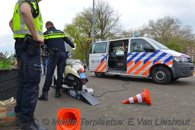 Mediaterplaatse grote verkeers en brommer controle haarlem 17042019 Image00002
