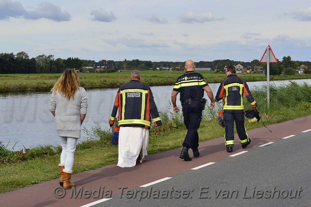 Mediaterplaatse auto te water ringvaart 08102016 Image00008