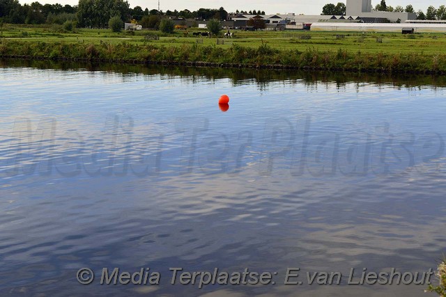 Mediaterplaatse auto te water ringvaart 08102016 Image00011