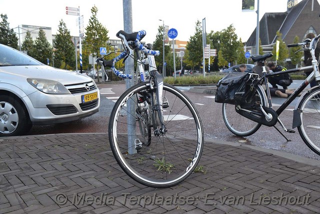 Mediaterplaatse ongeval rotonde fietser hdp 18102016 Image00003