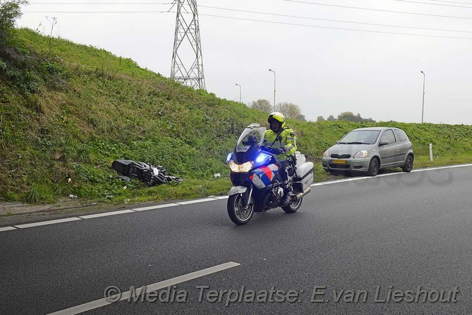 Mediaterplaatse ongeval N205 hoofddorp 25102016 Image00006